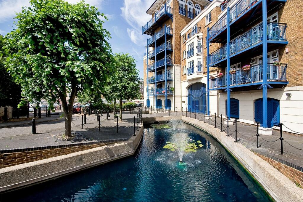 Main image of property: Victory Place, E14
