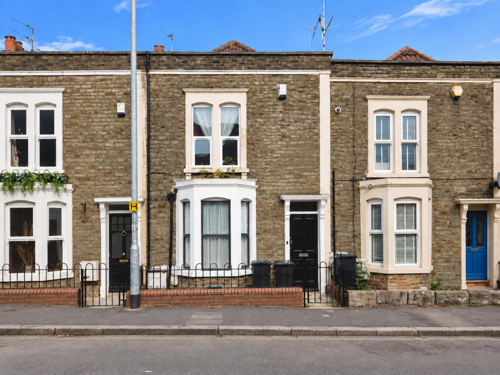 Main image of property: High Street, Kingswood, Bristol