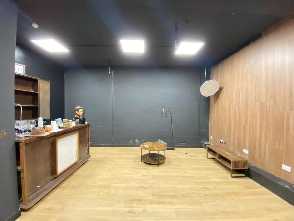 Main image of property: Commercial Street, London
