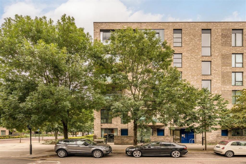 Main image of property: West Parkside, Greenwich