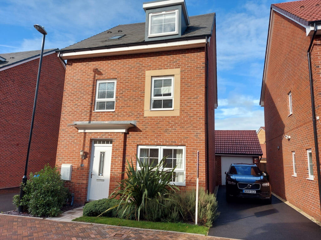 Main image of property: 3 Tawny Grove, CV4 8NL