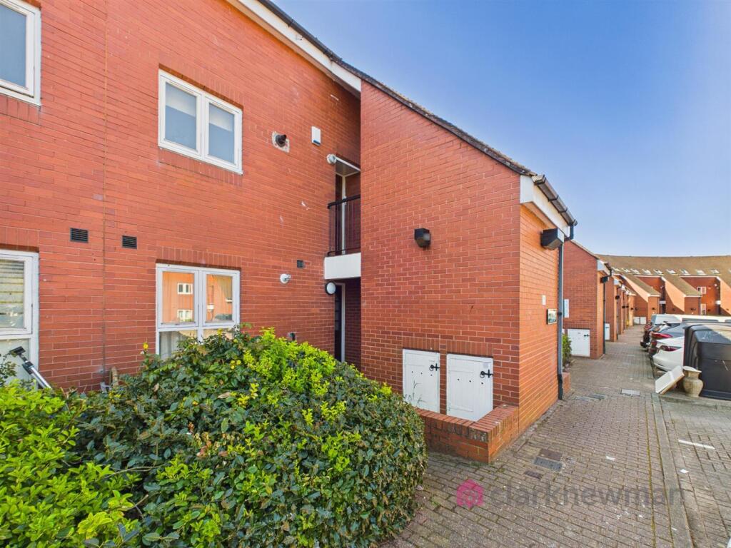 Main image of property: Netteswell Orchard, Harlow, CM20