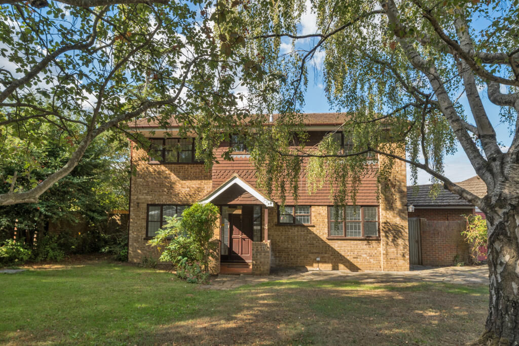 Main image of property: Park Green, Great Bookham, KT23