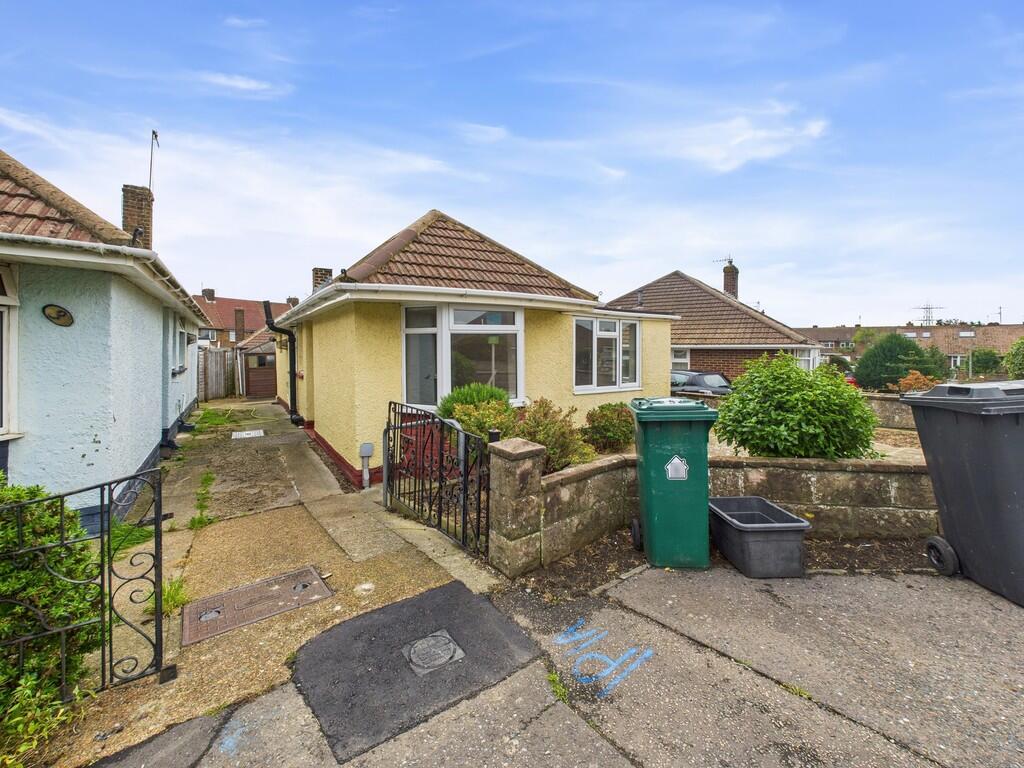 Main image of property: Park Crescent, Portslade, BN41 1SR