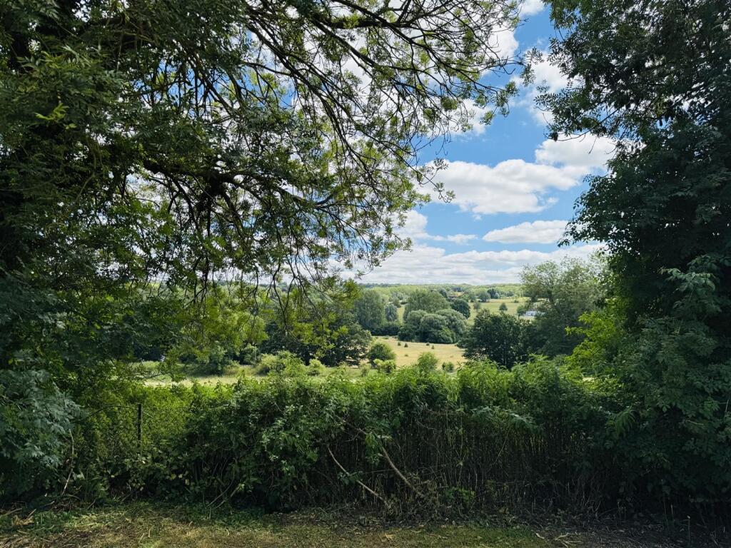 Main image of property: Tonbridge Road, Maidstone