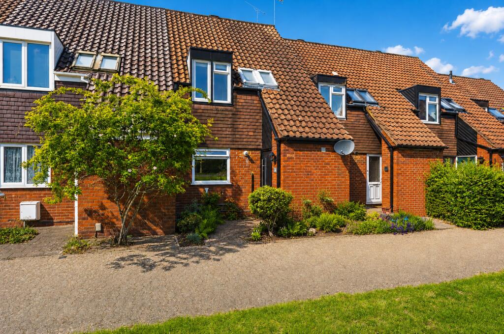 Main image of property: Newgate Close, St. Albans, Hertfordshire, AL4