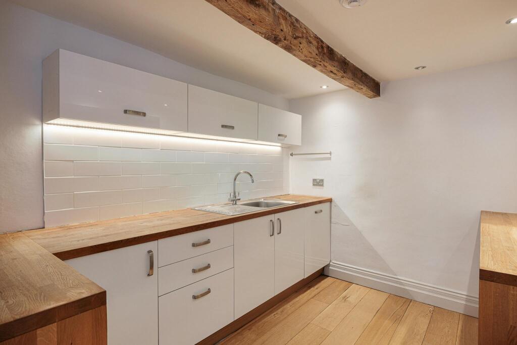 17_manchester_road_12.jpg