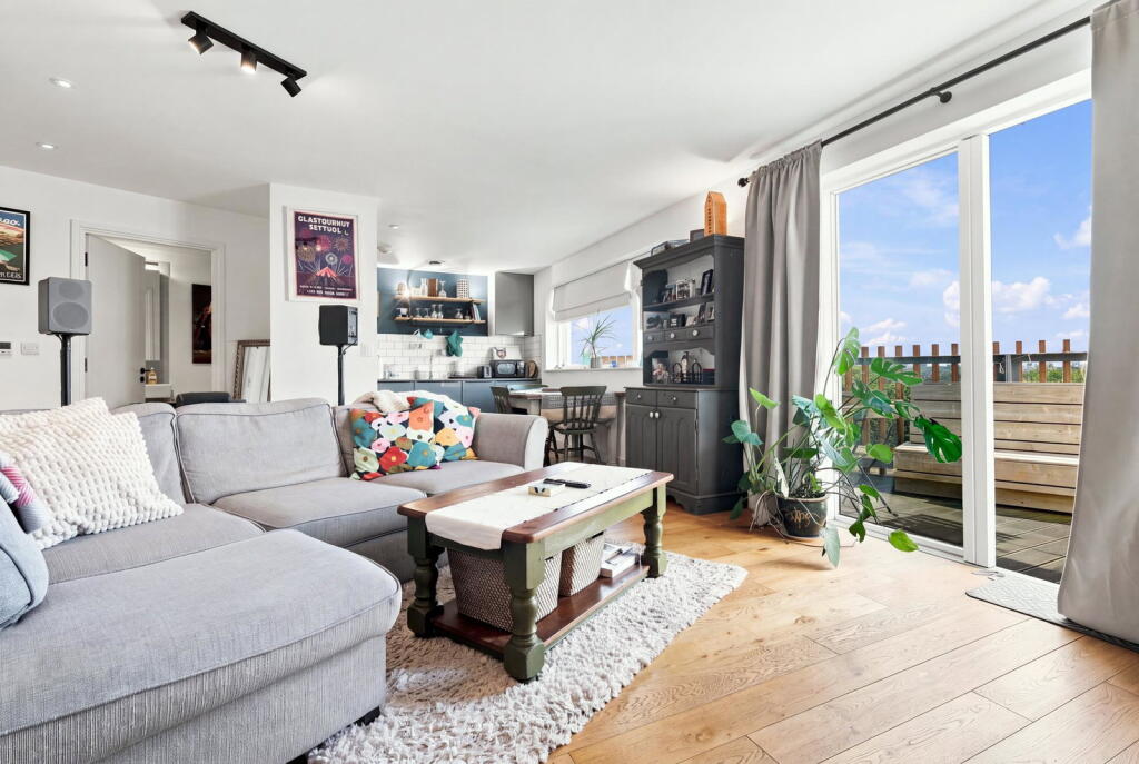 Main image of property: Paxton House, South Norwood, SE25
