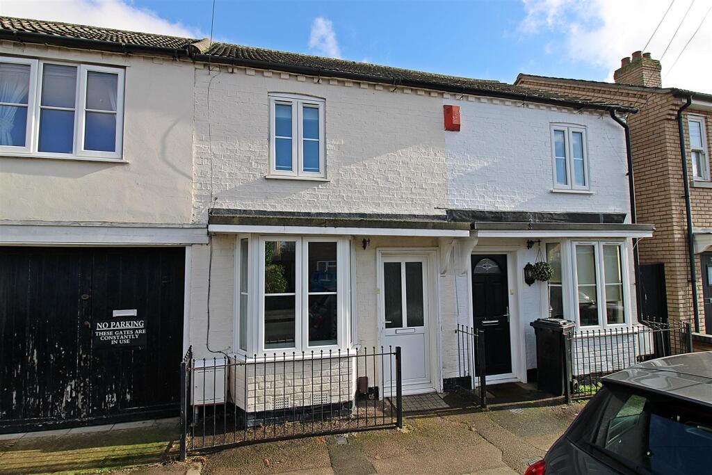 Main image of property: Hitchin Street, Biggleswade