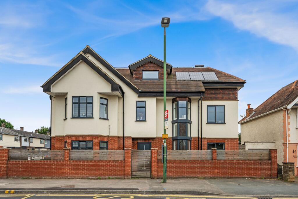 Main image of property: Cheam Common Road, 135 Cheam Common Road, KT4