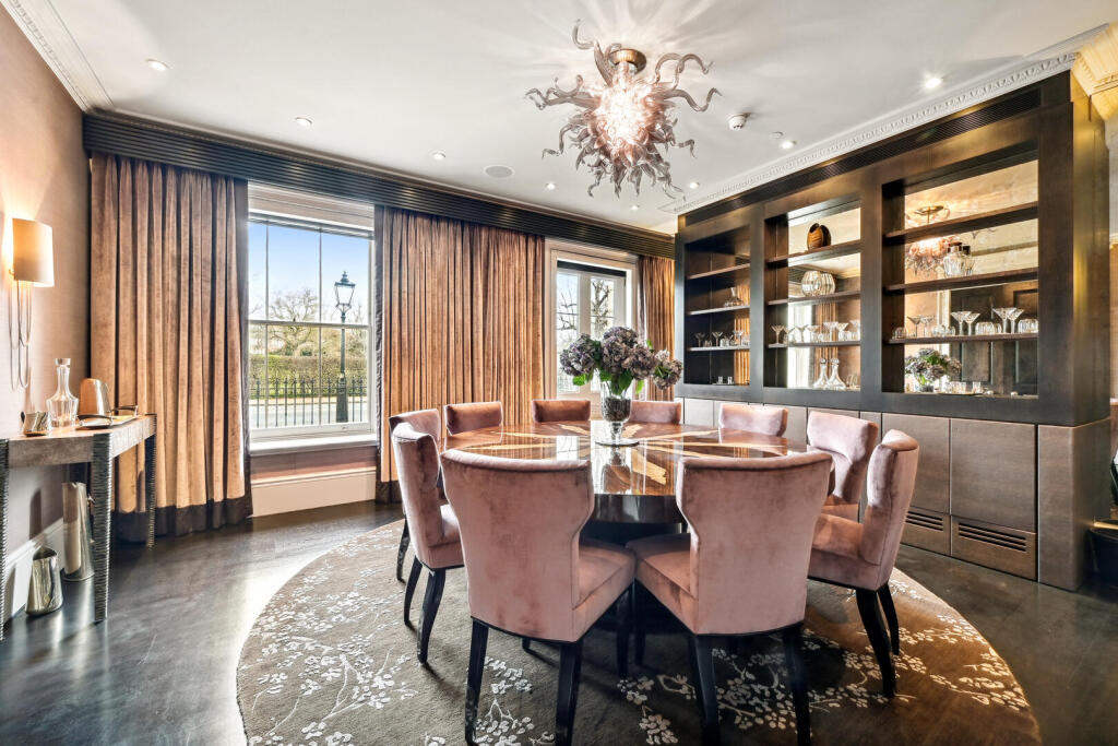 Main image of property: Cornwall Terrace, Regents Park