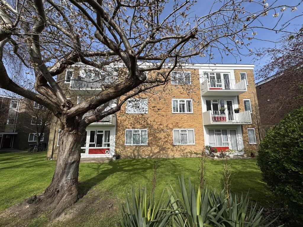 Main image of property: Goring By Sea, Worthing
