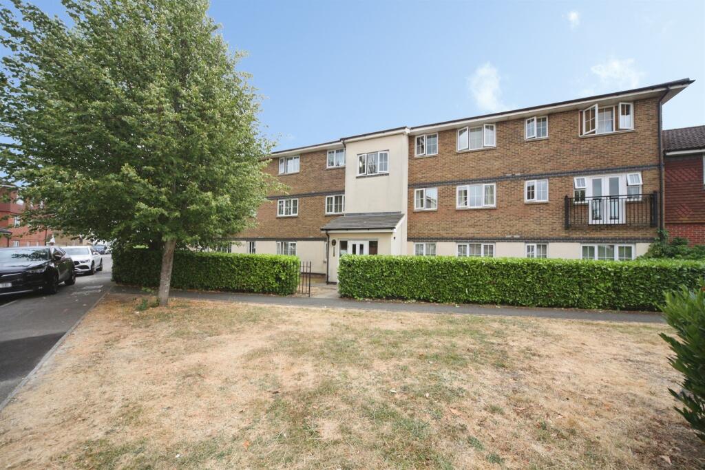 Main image of property: Kiln Way, Dunstable