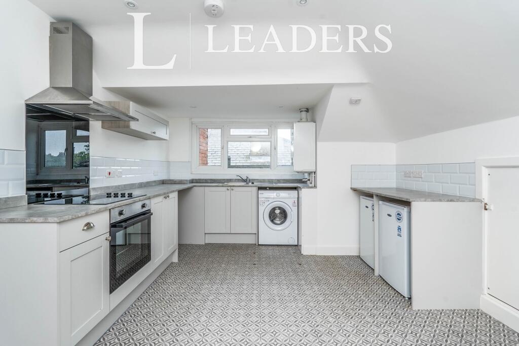 Main image of property: The Avenue, Southampton, SO17