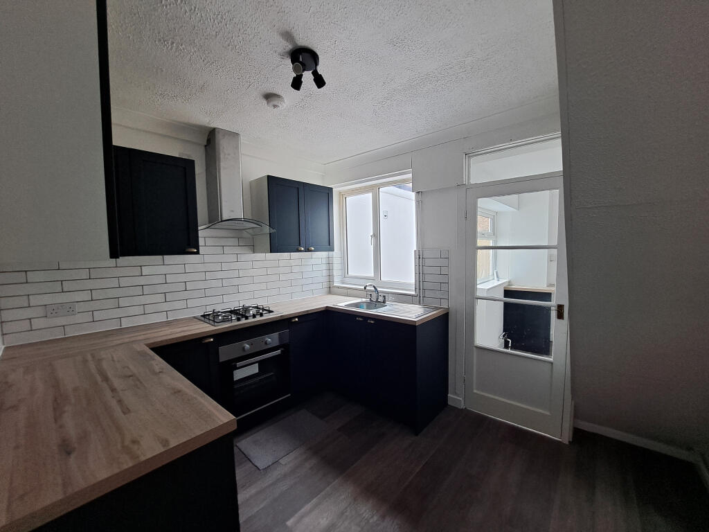 Main image of property: Long Sutton