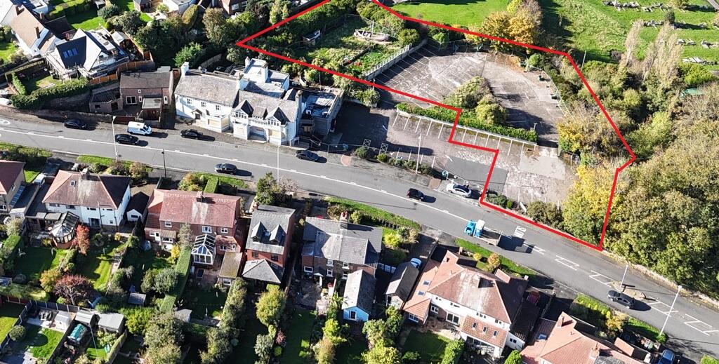 Main image of property: 19 Black Horse Hill, West Kirby, Wirral, Merseyside, CH48 6DS