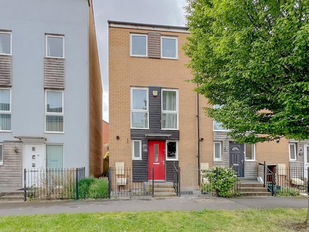 Main image of property: Wood Street, Patchway, Bristol, BS34
