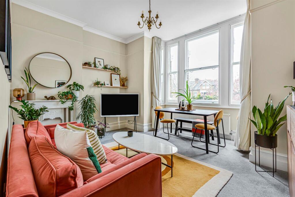 Main image of property: Castelnau, Barnes, SW13