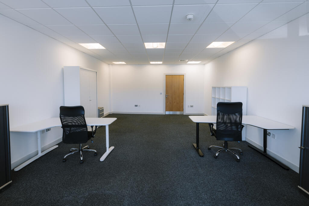 500 sqft office