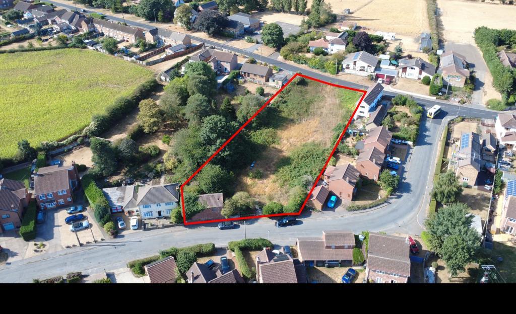 Main image of property: Paddock, Field Lane, Wroot, Doncaster, Lincolnshire, DN9 2BN