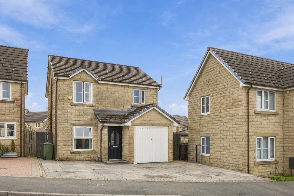Main image of property: Fieldfare Way, Bacup, OL13