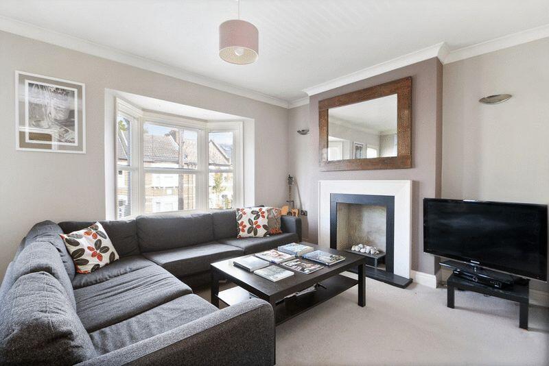 Main image of property: Starfield Road W12
