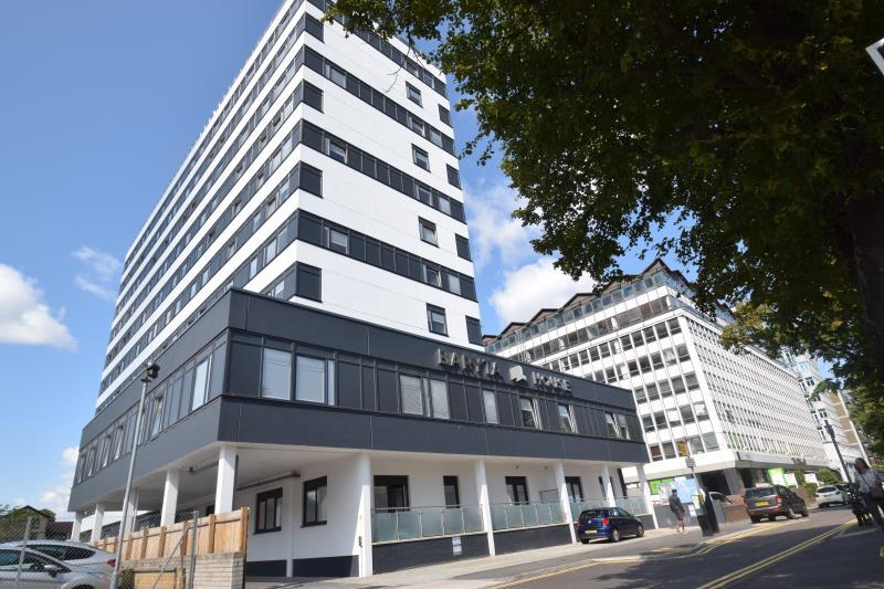 Main image of property: 29 Victoria Avenue, Southend On Sea, Essex, SS2