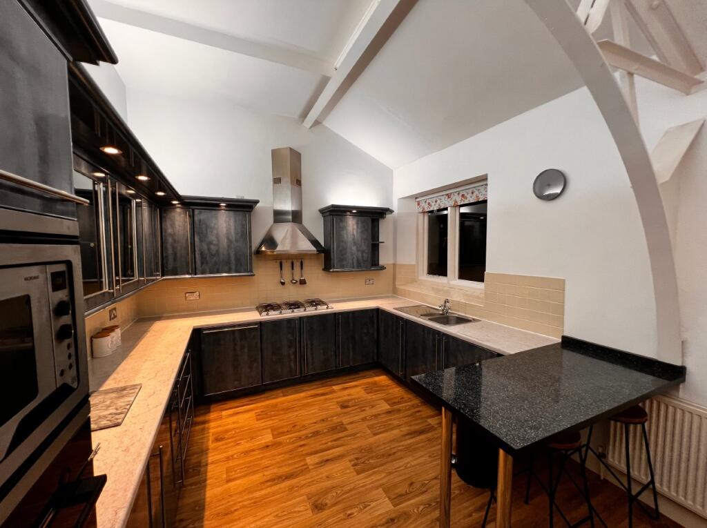 Main image of property: Victoria Court, Royal Earlswood Park, Redhill, RH1