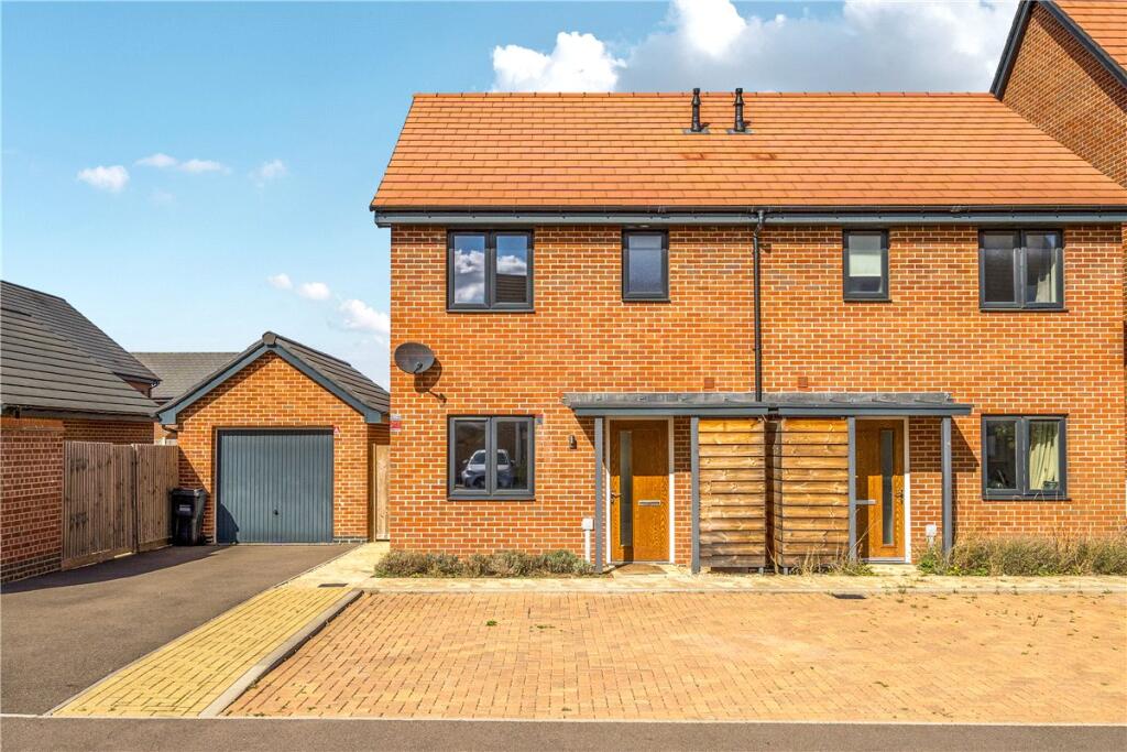 Main image of property: Fearnley Close, Glebe Farm, Milton Keynes, MK17