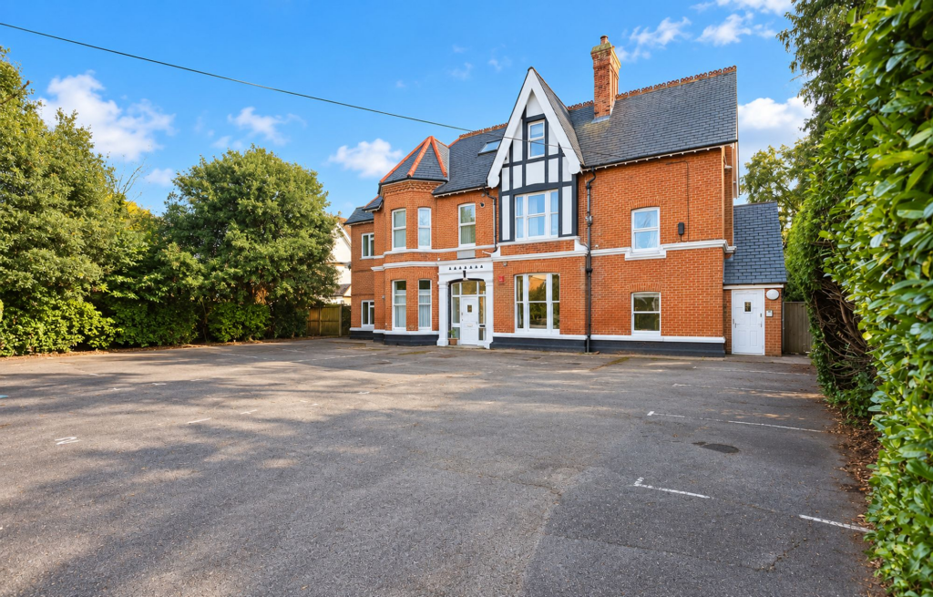Main image of property: Lansdowne Road, Roselands, BH1