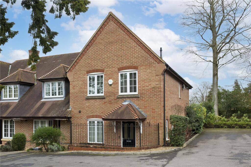 Main image of property: Kyngeshene Gardens, Guildford, Surrey, GU1