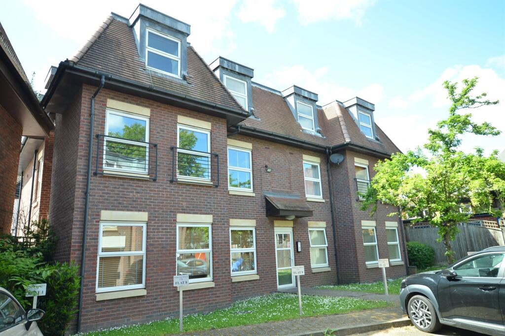 Main image of property: Connaught Place, Loughton, IG10