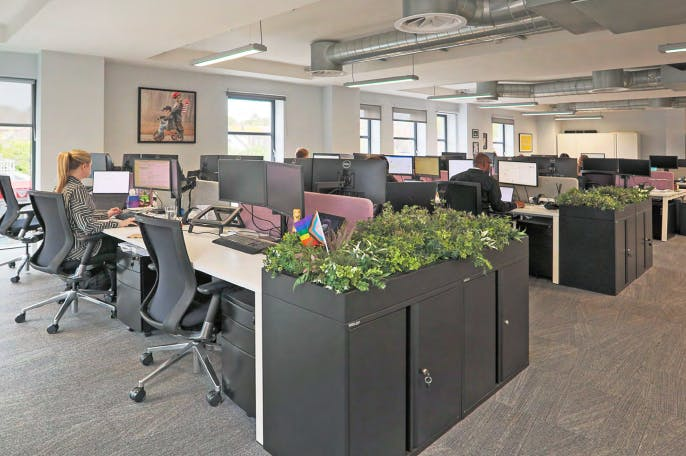 Fitted Floor Central House .png