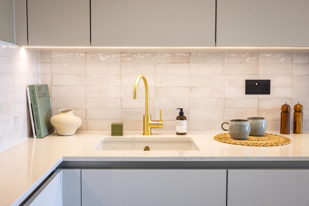 Main image of property: Dovecote House, Beaufort Square, Colindale, NW9 4GQ