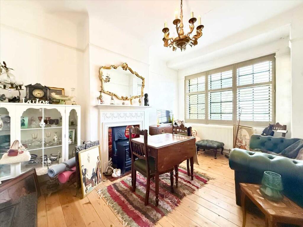 Main image of property: Leigh on Sea, South of London Road