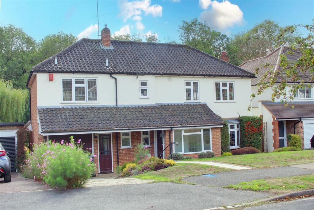 Main image of property: The Grove, Brookmans Park