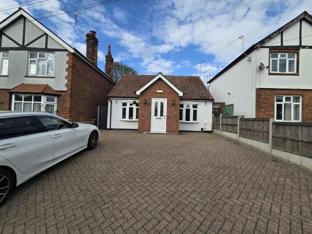 Main image of property: 5 Bedroom Bungalow, Harwich Road, Colchester, CO4