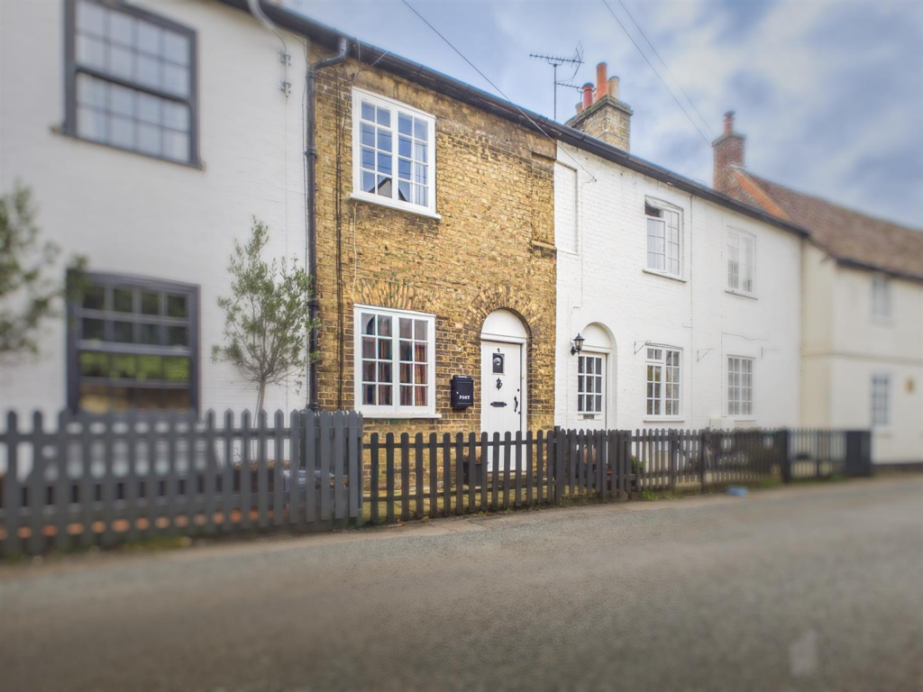 Main image of property: High Street, Gosmore, Hitchin