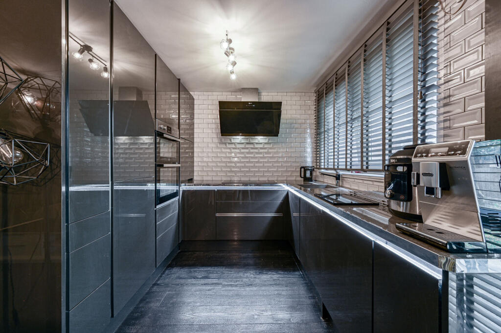Main image of property: Hevelius Close, Greenwich, London, SE10