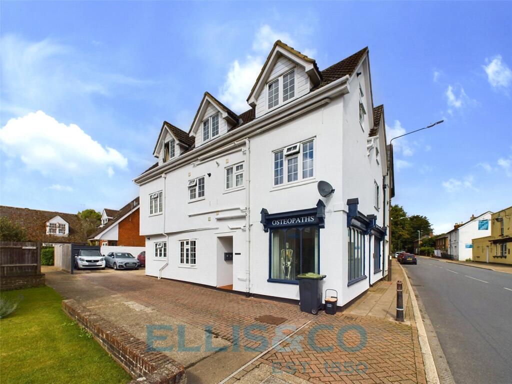 Main image of property: Maidstone Road, Hadlow, Tonbridge, Kent, TN11