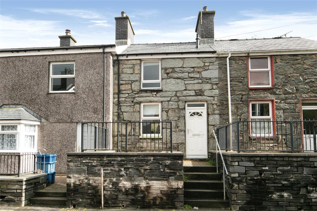 Main image of property: High Street, Blaenau Ffestiniog, Gwynedd, LL41