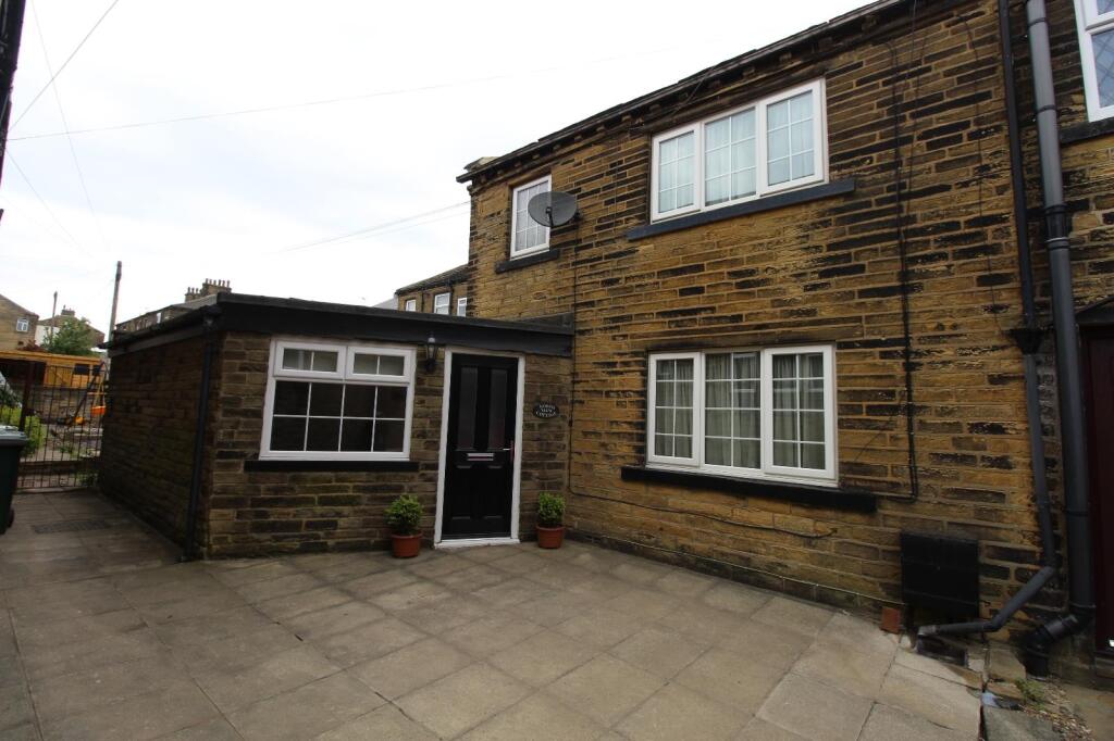 Main image of property: Allerton Road, Allerton, Bradford, West Yorkshire, UK, BD15