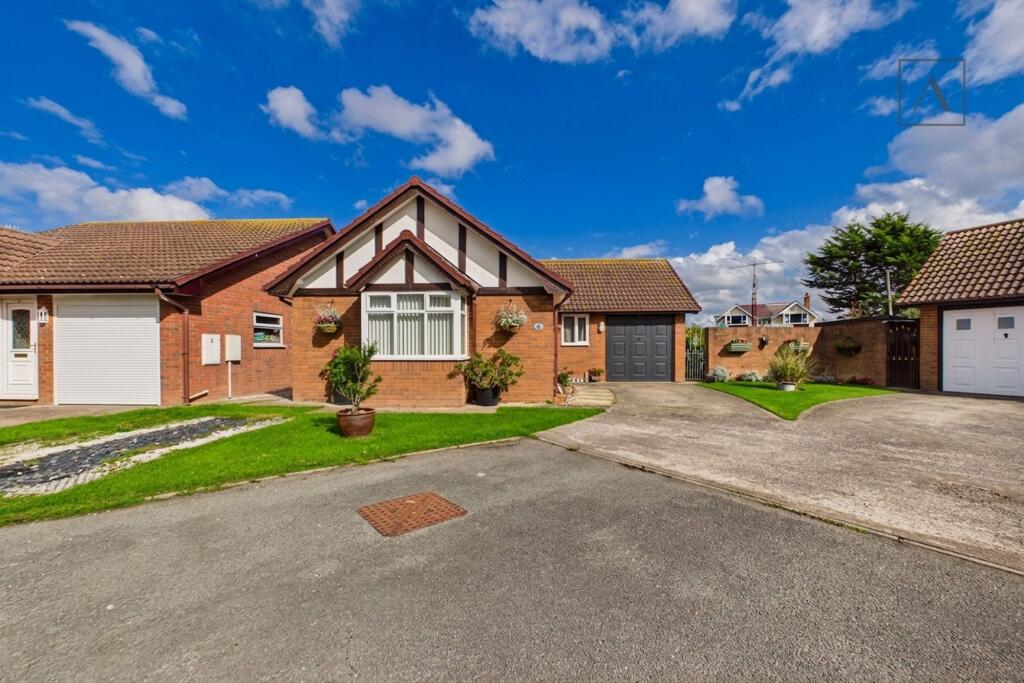 Main image of property: Parc Elen, Kinmel Bay, LL18