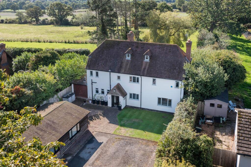 Main image of property: School Lane, Alvechurch, B48
