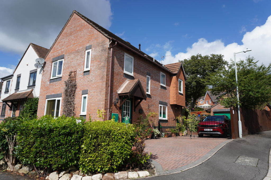 Main image of property: Coleridge Crescent Killay Swansea Sa2 7dj