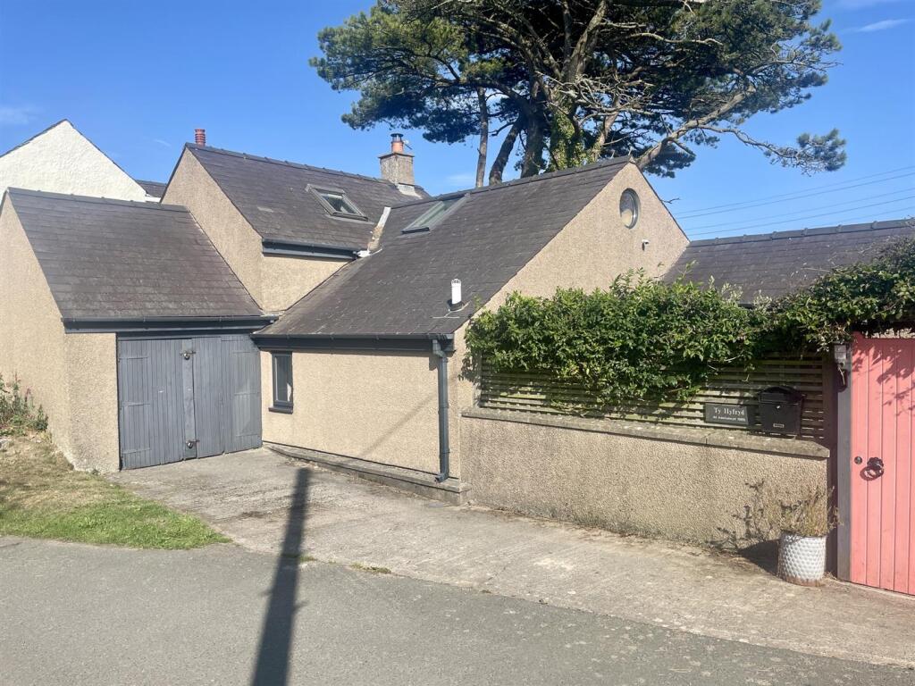 Main image of property: Dulas