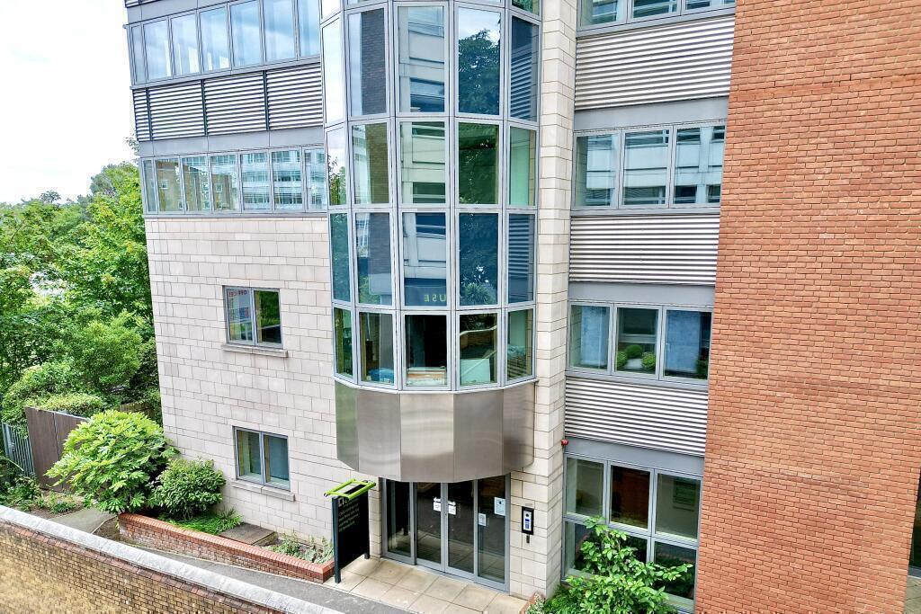 The Courtyard - SW19
