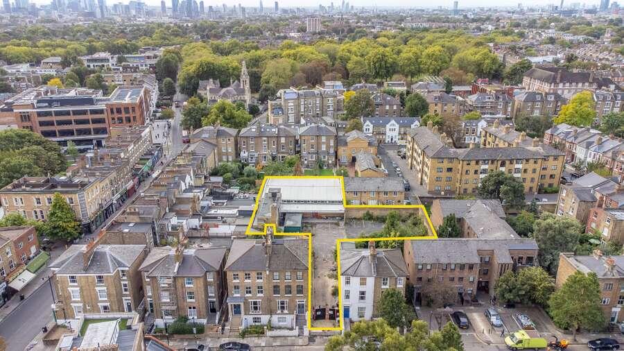 Main image of property: 2 Hamilton Lane, Highbury, N5 1SH