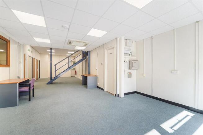 EPSOM DOWNS METRO CENTRE, UNIT 6 (9).jpg