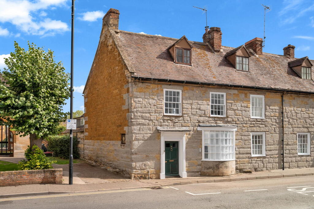 Main image of property: Church Street, Shipston-on-Stour CV36 4AP